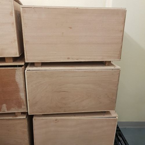 Shipping wooden boxes