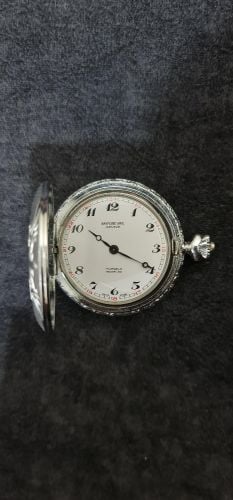 ساعة جيب سويسرية نادرة