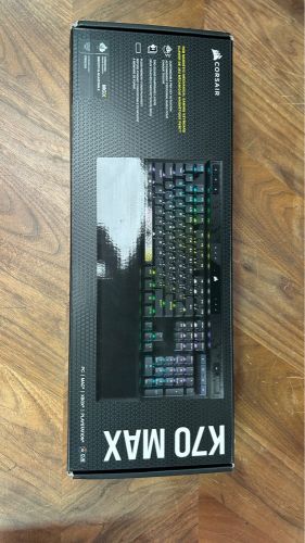 gaming keyboard corsair K70 MAX