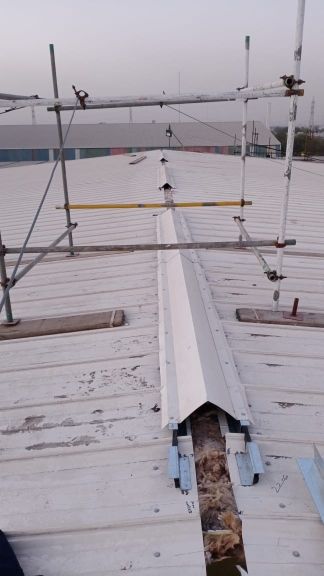 PEB Building/Steel Structure/Roof Panel Installation