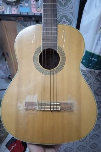 guitar for emergency sale