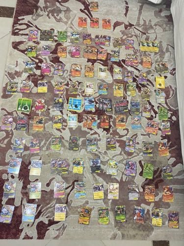 118 Pokémon cards