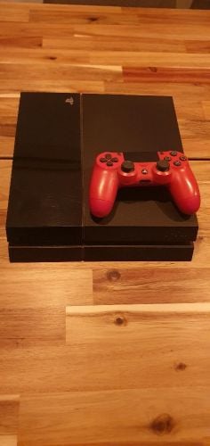 Playstation 4 + 1 Controller