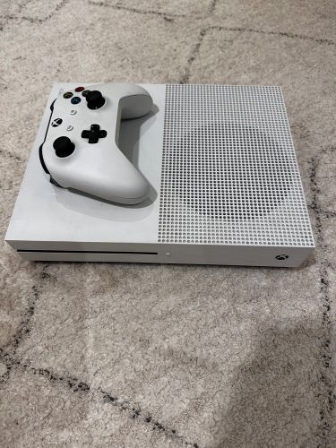 Xbox One S used less than a year 