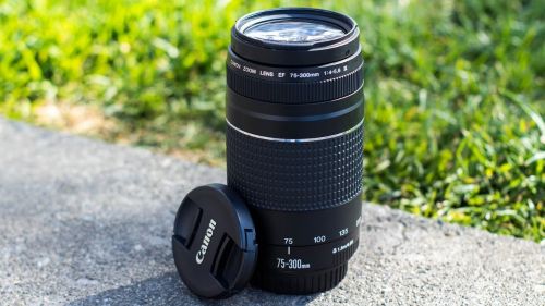 new canon 75-300mm lans not used