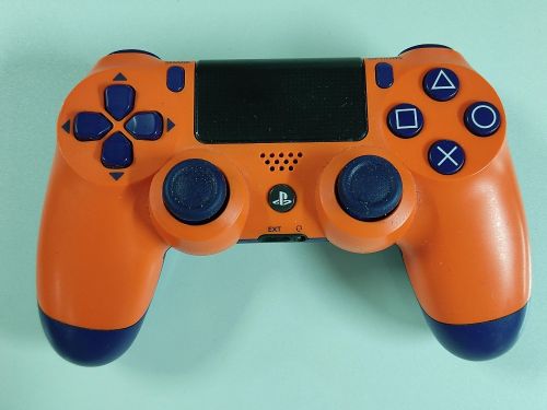 PS4 Controller special edition