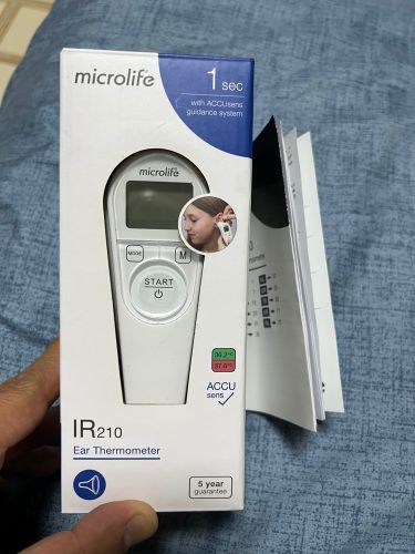 ear thermometer 