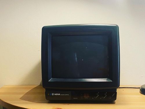 تلفزيون قديم ملون ياباني