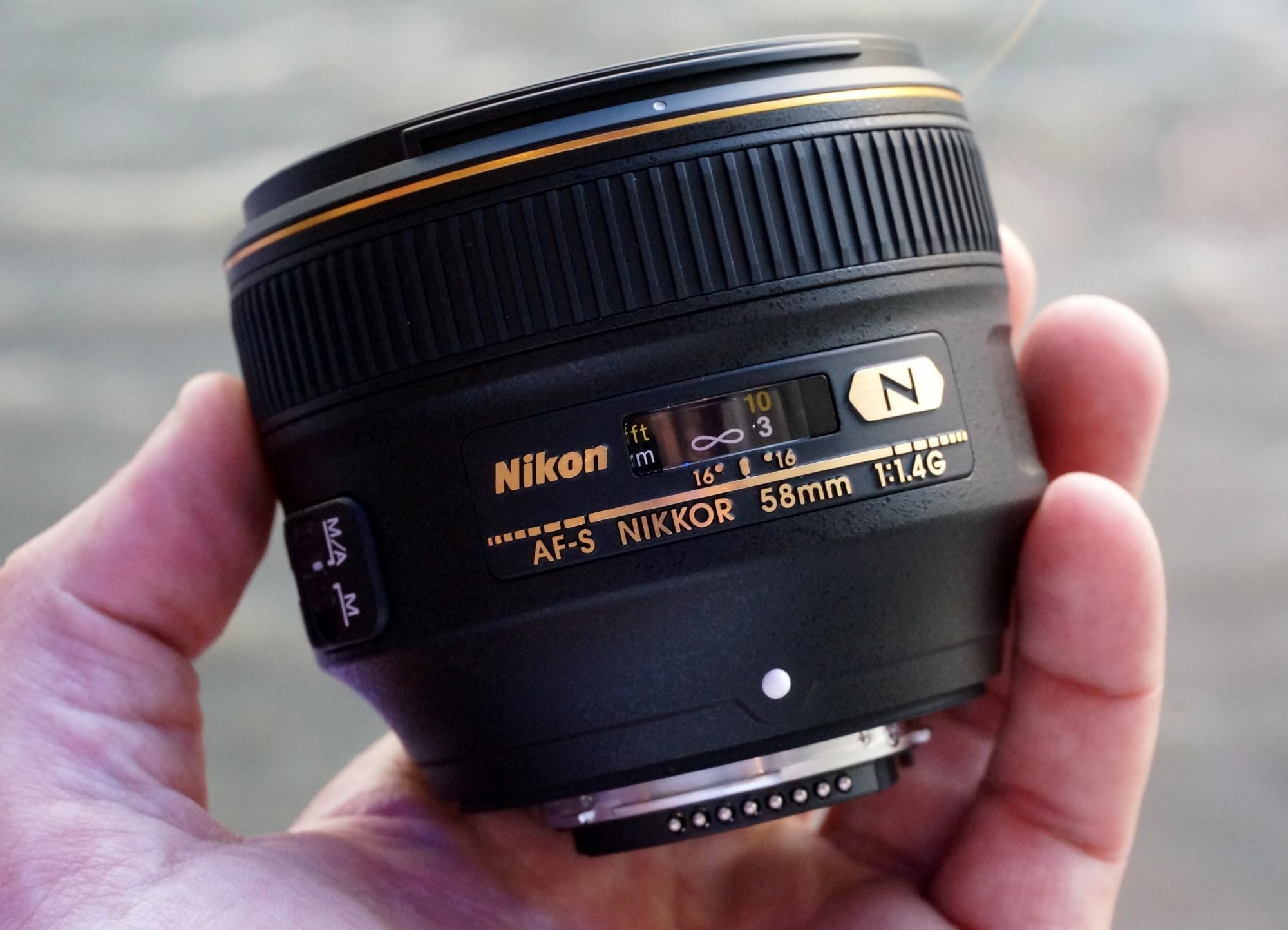 Nikon 58mm 1.4 lens